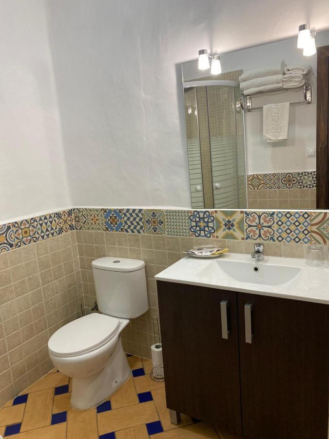 Apartamentos Turisticos - Hostal Los Alisos Aliseda Extérieur photo