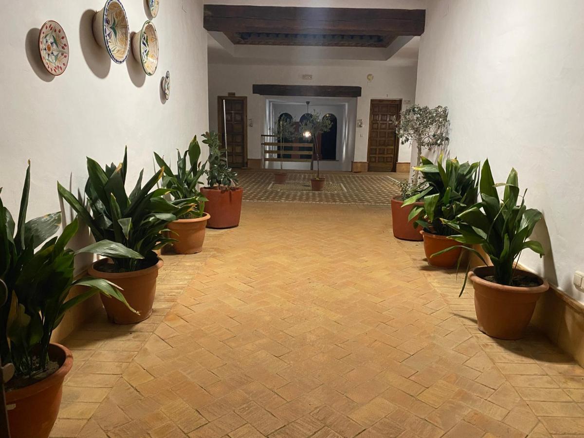Apartamentos Turisticos - Hostal Los Alisos Aliseda Extérieur photo