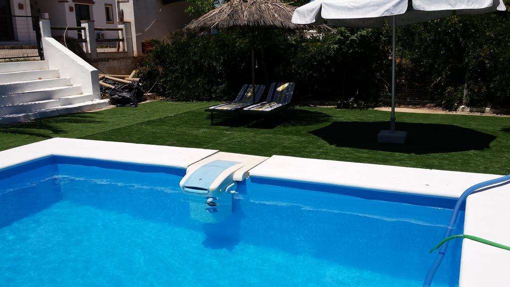 Apartamentos Turisticos - Hostal Los Alisos Aliseda Extérieur photo